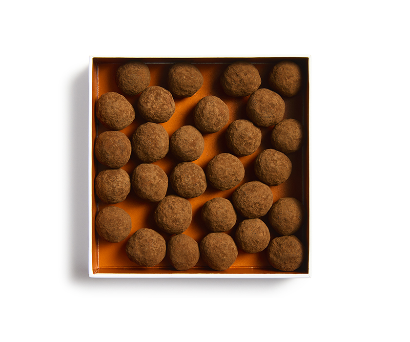 Hazelnuts drag&eacute;es 