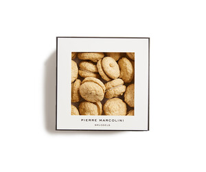 Box of small dacquoises