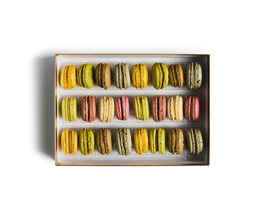 Coffret 24 macarons mes escales au japon  pierre marcolini